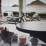 Sobre El Mar En Edificio Magallanes Apartment *