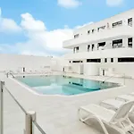 Sobre El Mar En Edificio Magallanes Apartment *