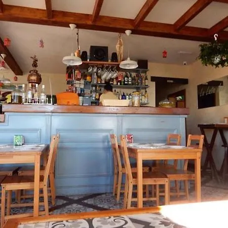 Sobre El Mar En Edificio Magallanes *