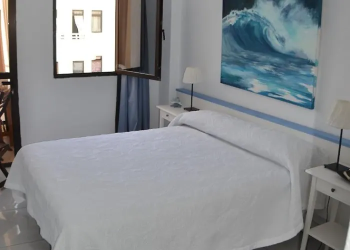 Sobre El Mar En Edificio Magallanes El Medano (Tenerife)