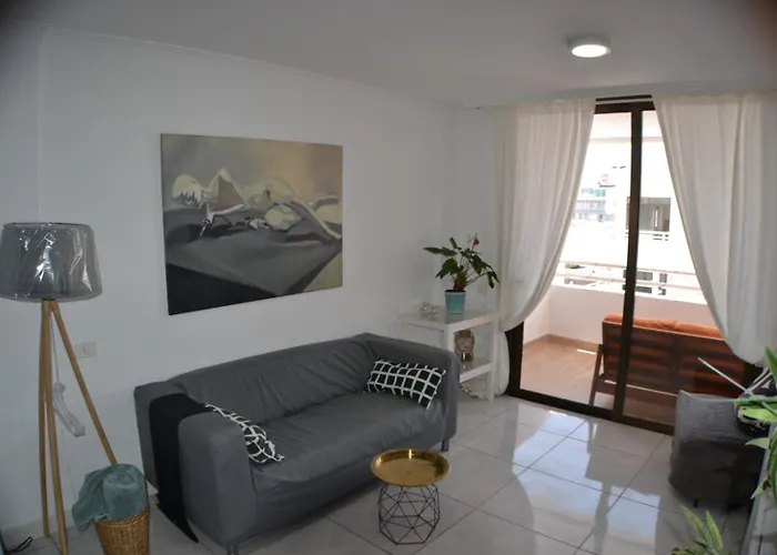 Sobre El Mar En Edificio Magallanes 厄尔梅达诺