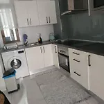 Sobre El Mar En Edificio Magallanes *