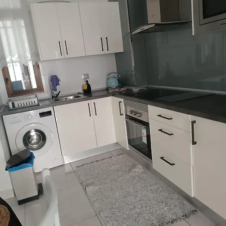 Sobre El Mar En Edificio Magallanes *