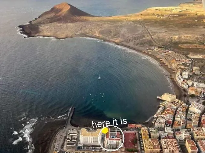 Sobre El Mar En Edificio Magallanes * 엘메다노