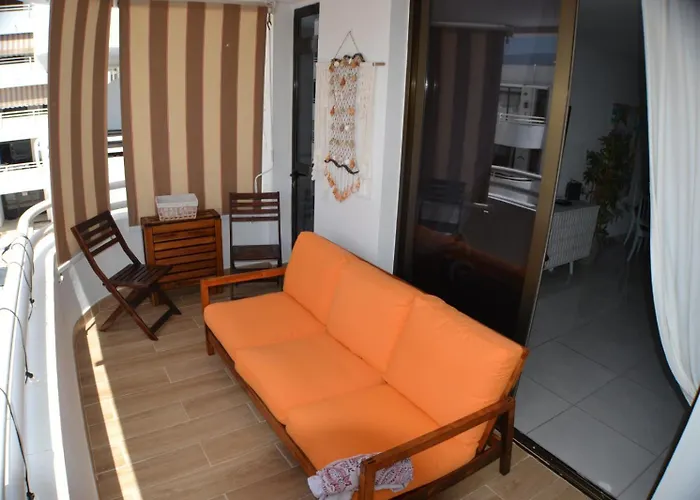 Sobre El Mar En Edificio Magallanes 엘메다노