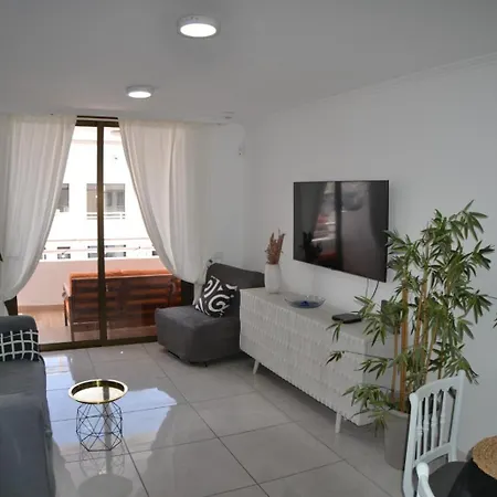 Apartamento Sobre El Mar En Edificio Magallanes El Médano